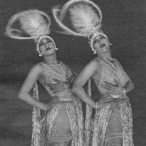 Dolly Sisters in in Paris Sans Voile, Ambassadeurs Theatre, Paris, 1923 Date: 1923