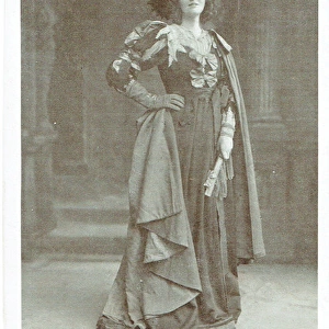 Dorothea Baird as Queen Henrietta Maria in Charles I