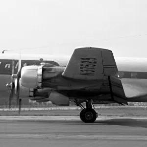 Douglas DC-6 N37529