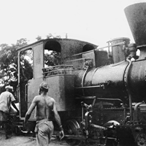 Engine on mini railway, Schaedels Farm, Lindi, WW1