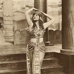 Evelyn Laye as Cleopatra at Dalys Theatre