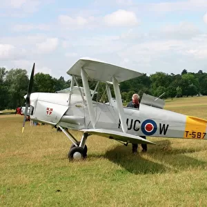 De Havilland DH 82 Tiger Moth, the RAFs standard prima