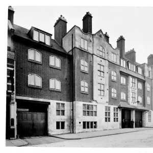 LCC-LFB Highbury fire station, N5