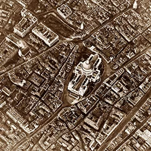 London aerial view of St. Paul's Cathedral in the 1920s