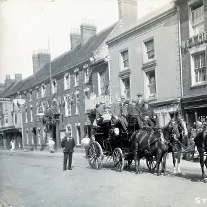 Mail coach on the High Street at Stony Stratford