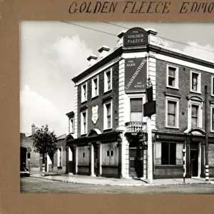 Photograph of Golden Fleece PH, Edmonton, London