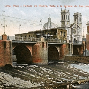 Puente de piedra (Stone Bridge) at Lima, Peru