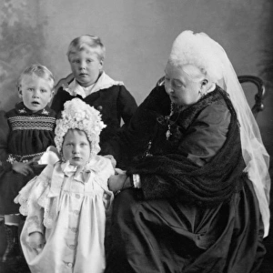 Queen Victoria with her Wales great-grandchildren