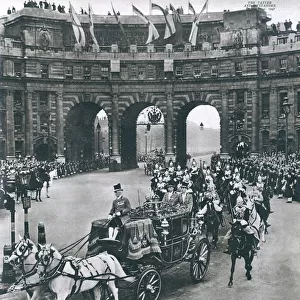 Royal Wedding 1947 - bridal procession