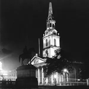 St-Martin-in the-Fields church, from Trafalgar Square