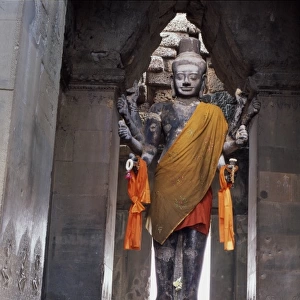 Vishnu statue, Angkor Wat, Siem Reap, Cambodia