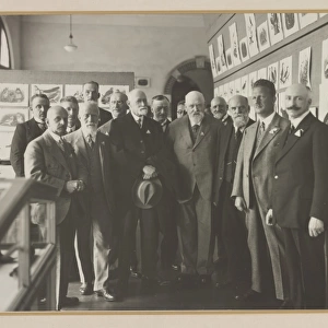 Visit of 1930 Ornithological Congress to Tring