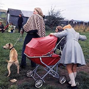Waiting For The Off. Carlin Howe, N Yorks 1970s