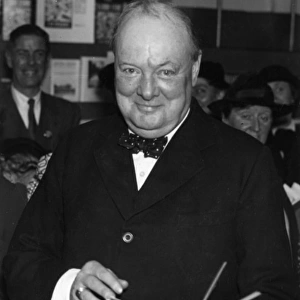 Winston Churchill opening book fair, 1937