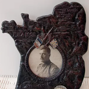 WWI photo frame showing the Western Front with map