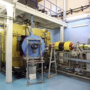 Heavy ion accelerator, Russia