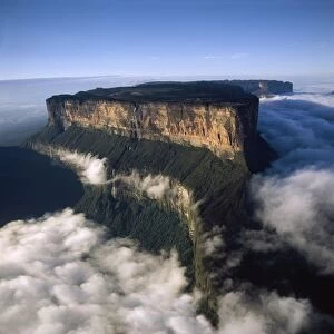 Aerial image of tepuis showing Mount Roraima (Cerro Roraima) from the north