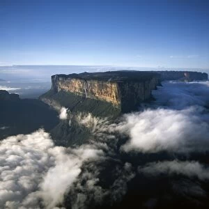 Aerial image of tepuis showing Mount Roraima (Cerro Roraima) from the north