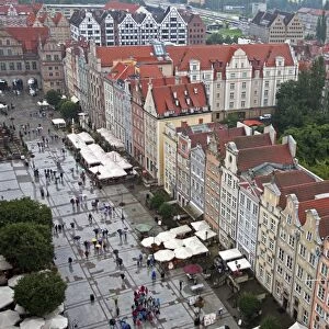 Aerial view of colourful building facades on Long Market (Dlugi Targ), Gdansk, Pomerania, Poland, Europe