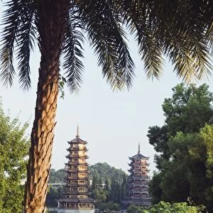 Banyan Lake Pagodas, Guilin, Guangxi Province, China, Asia