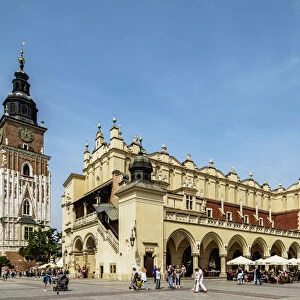 Cloth Hall and Town Hall Tower, Market Square, Cracow (Krakow), UNESCO World Heritage