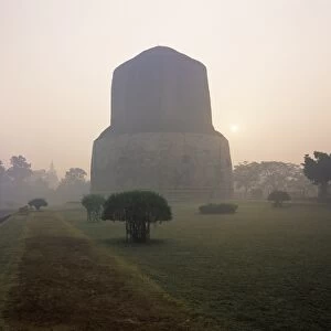 Dhamekh stupa
