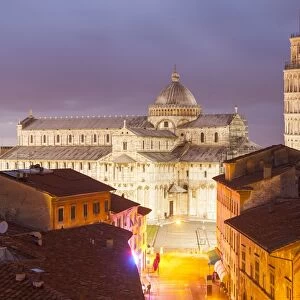The Duomo di Pisa and the Leaning Tower, Piazza dei Miracoli, UNESCO World Heritage Site, Pisa, Tuscany, Italy, Europe
