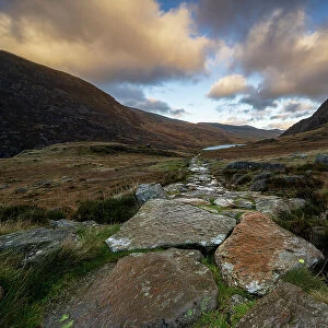 Footpath leading towards Llyn Ogwen in Snowdonia National Park, Ogwen, Conwy, Wales, United Kingdom, Europe
