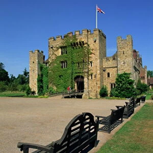 Hever Castle, former home of Anne Boleyn, near Edenbridge, Kent, England