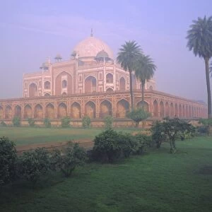 Humayuns tomb and library