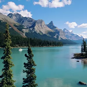 Popular Themes Collection: Canadian Rockies