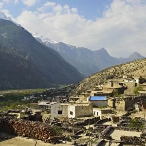 Marpha village, Annapurna Conservation Area, Mustang District, Dhawalagiri (Dhaulagiri), Western Region (Pashchimanchal), Nepal, Himalayas, Asia