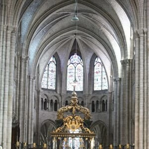 Nave, St. Stephens Cathedral, Sens, Yonne, Burgundy, France, Europe