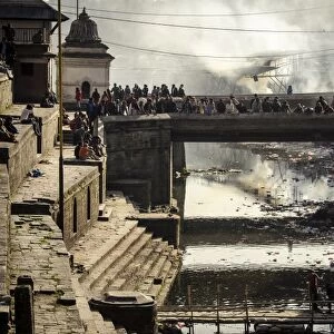 Pashupatinath cremation ghats alongside the Bagmati River, UNESCO World Heritage Site, Kathmandu, Nepal, Asia