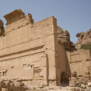 Qsar al-Bint, built about 30 BC, Petra, UNESCO World Heritage Site, Jordan, Middle East