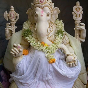 Statue of Ganesh, Shiva Mandir temple, Bangaluru (Bangalore), Karnataka, India, Asia
