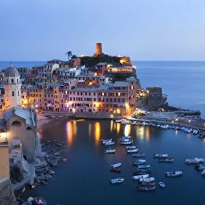 Vernazza at dusk, Cinque Terre, UNESCO World Heritage Site, Liguria, Italy, Mediterranean, Europe