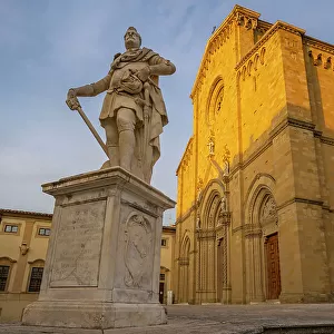 View of Ferdinando I de Medici statue and Arezzo Cathedral, Arezzo, Province of Arezzo, Tuscany, Italy, Europe