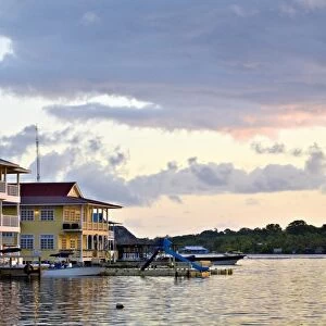 Panama Collection: Lakes
