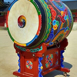 Colourful drum at Gyeongbokgung Palace in Seoul, Korea