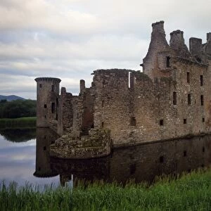 Caerlaurock Castle