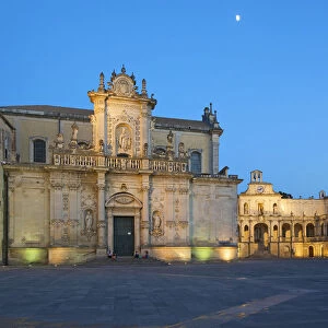 Cathedral and Palazzo Episkopale, Piazza Duomo, Lecce, Apulia, Italy