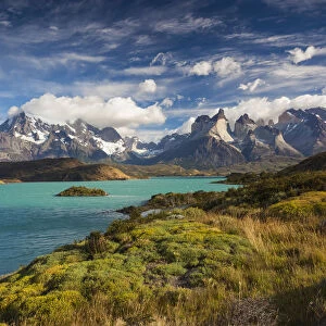 Chile, Magallanes Region, Torres del Paine National Park, Lago Pehoe, tour boat