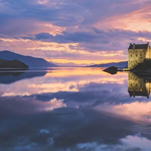 Eilean Donan Castle, Loch Duich, Kyle of Lochalsh, Highland, Scotland, UK