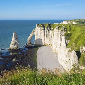 France, Normandy (Normandie), Seine-Maritime department, Etretat. White chalk cliffs