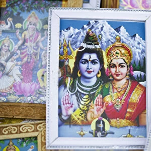 India, West Bengal, Kalimpong, Market, Pictures of Hindu scenes
