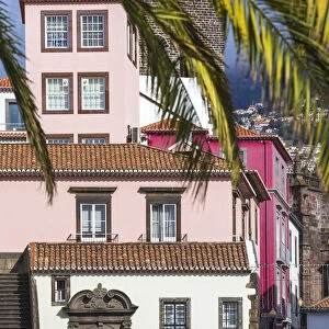 Portugal, Madeira, Funchal, View towards Funchal Cathedral
