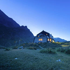 Refuge Bezzi in the evening, Valgrisenche, Vallee d Aoste, Italian alps, Italy