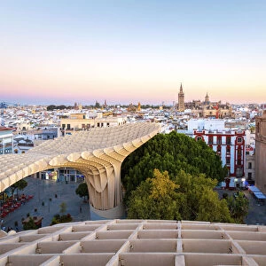 Spain, Andalusia, Sevilla, The Metropol Parasol in Plaza de la Encarnacion, better