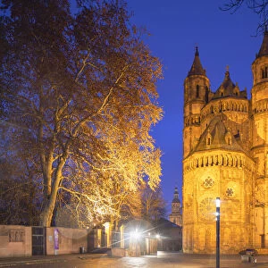 St Peters Cathedral at dusk, Worms, Rhineland-Palatinate, Germany